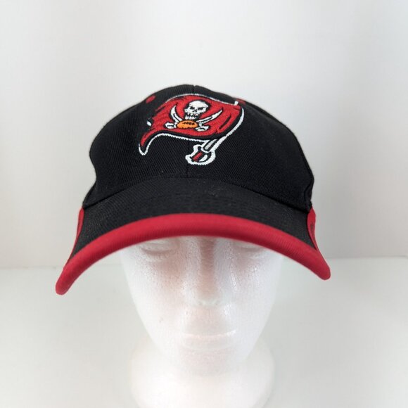 Tampa Bay Buccaneers Emb Logo Men's Black and Red Adj Strap Back Cap Hat NWOT - Picture 2 of 9